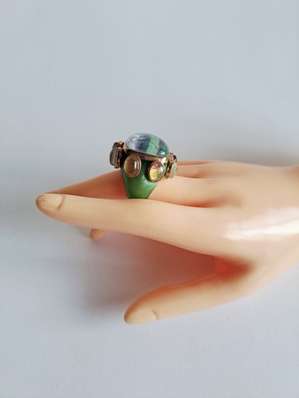 New Angelique de Paris Gold Plated Large Square Green Stones Ring Size 8 - Picture 15 of 17